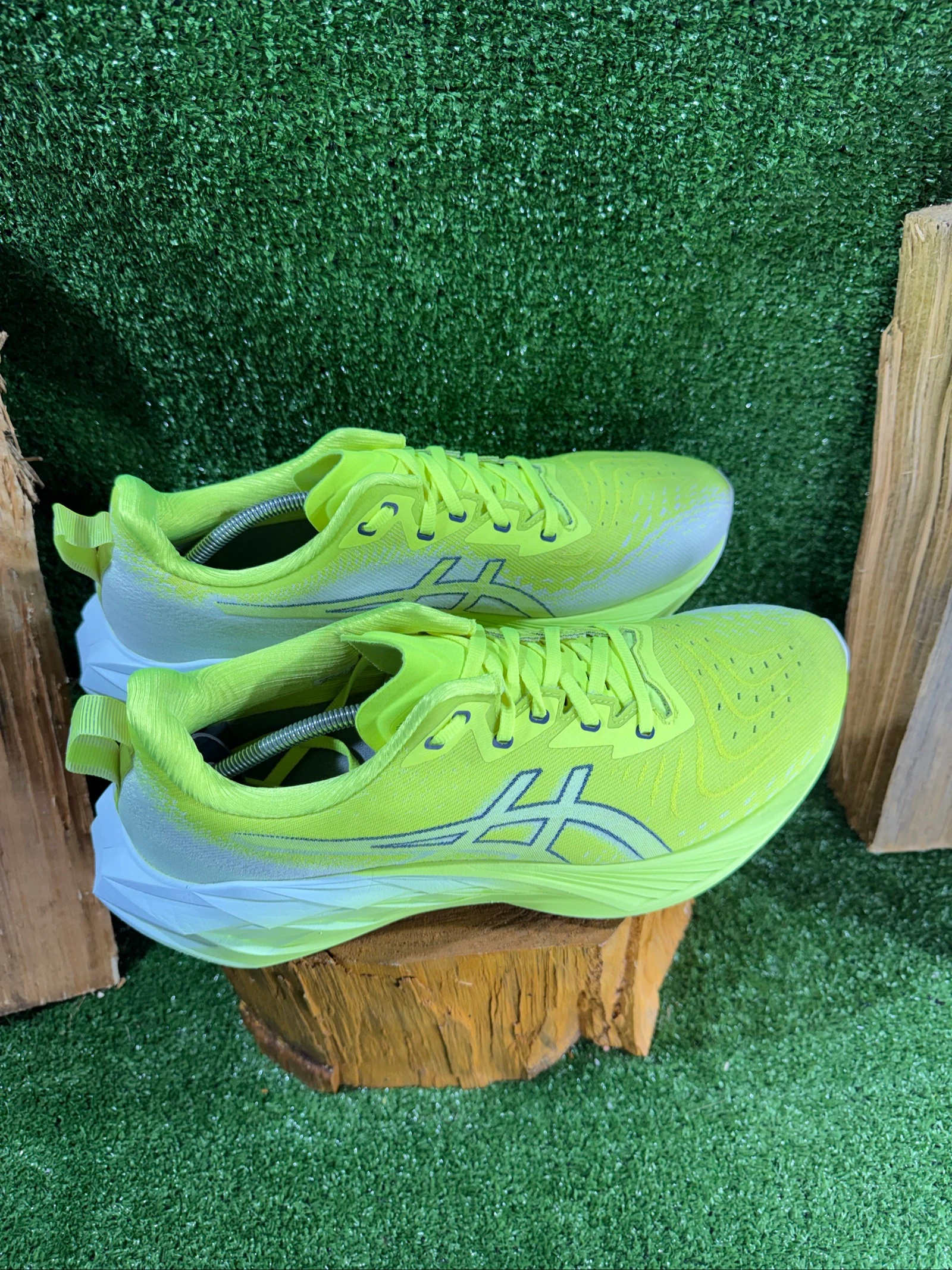 Asics Novablast 4 Running Run Road Running Shoes Size EU 45 JP 28.5cm – photo 8